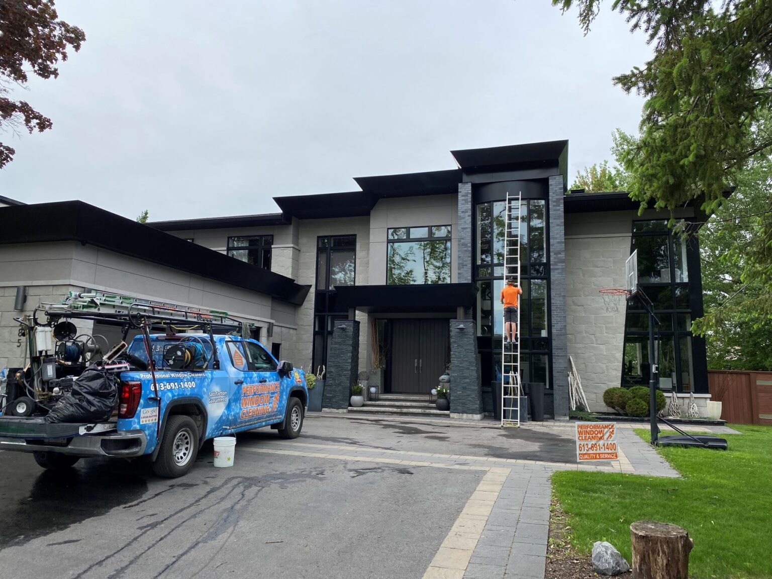 Expert Window Cleaning in Ottawa | Performance Window Cleaning