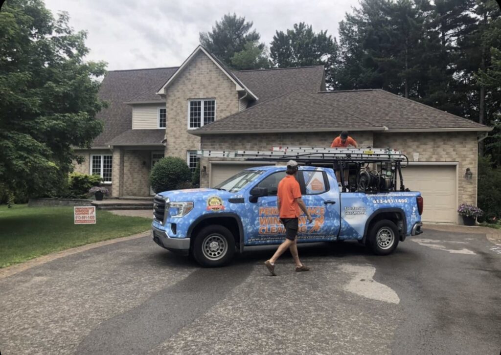 Roof Cleaning Service